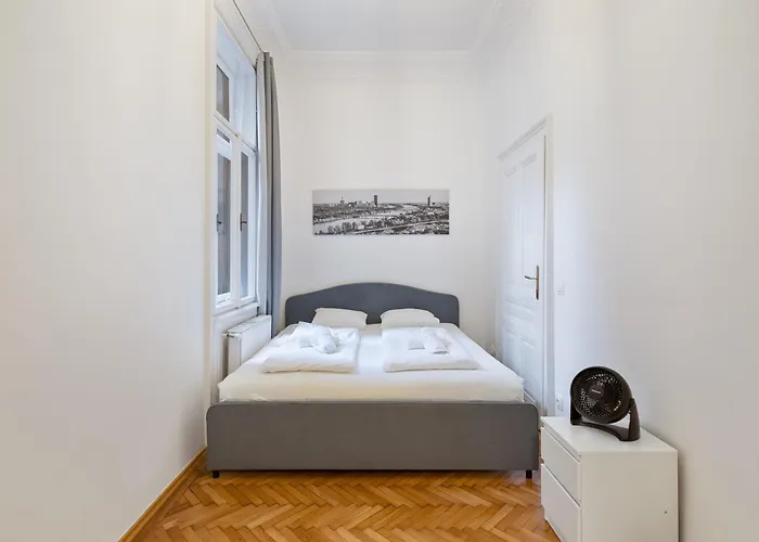 Cityswap- Naschmarkt Appartement Wenen
